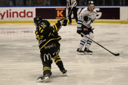 AIK - Karlskoga.  3-0