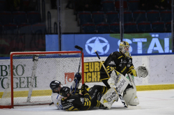 AIK - Karlskoga.  3-0