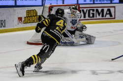 AIK - Karlskoga.  3-0