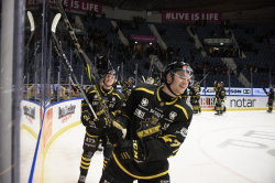 AIK - Karlskoga.  3-0