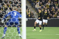 AIK - Örebro.  3-1