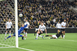 AIK - Örebro.  3-1