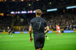 AIK - Degerfors.  1-1