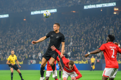 AIK - Degerfors.  1-1