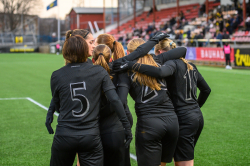 AIK - KIF Örebro.  2-1