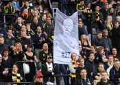 Hyllning till Ivan #27 på Friends 