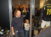 Invigning av AIK-shopen