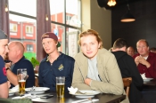 Hockeyupptakt med BA på Bistro Grenoli