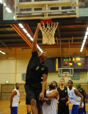 AIK - Akropol.  81-57