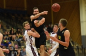 AIK - Swarthmore College. 71-63