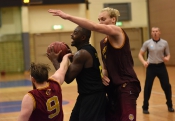 AIK - Central.  79-59