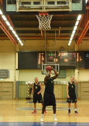 AIK - Luleå Steelers.  95-74