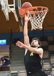 AIK - Luleå Steelers.  95-74